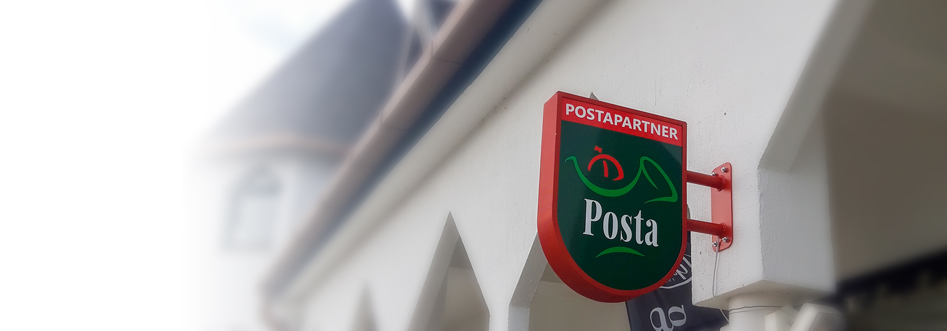 A képen egy Posta pajzs látható